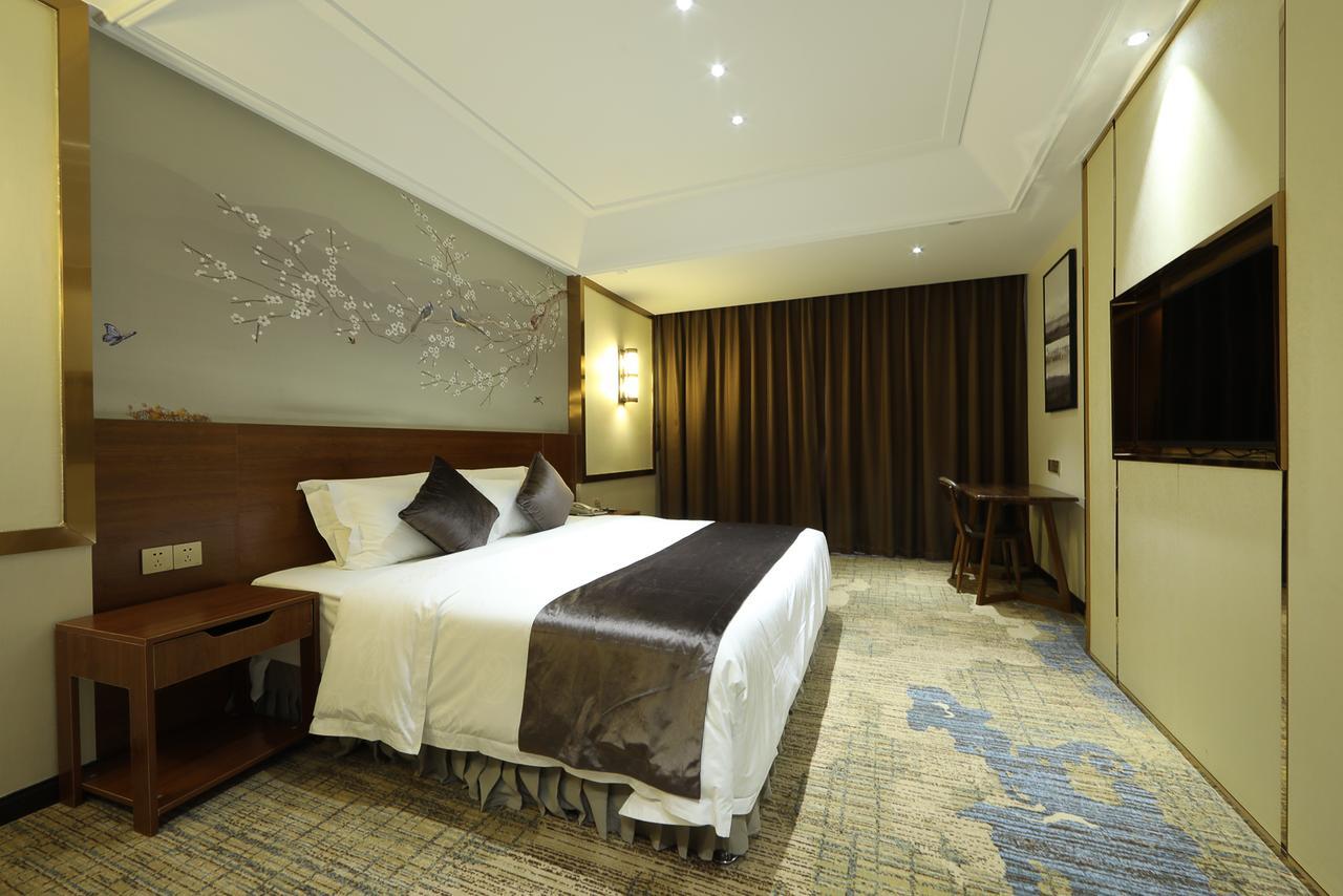 Zhi Hui Tang Feng Ze Hotel Chengdú Exterior foto